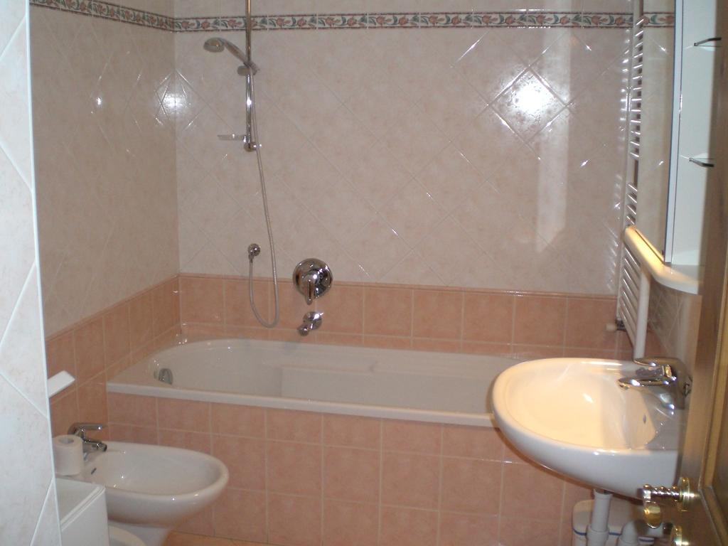 San Cristoforo Apartman Canazei Szoba fotó